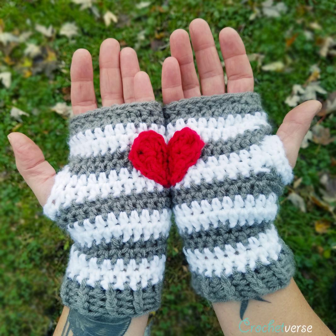 Free Crochet Fingerless Gloves Pattern Heart In Hand Crochetverse 