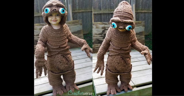 Crochet ET costume